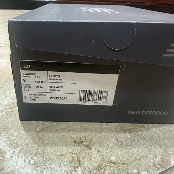 New Balance 327 - Picture 5 of 5